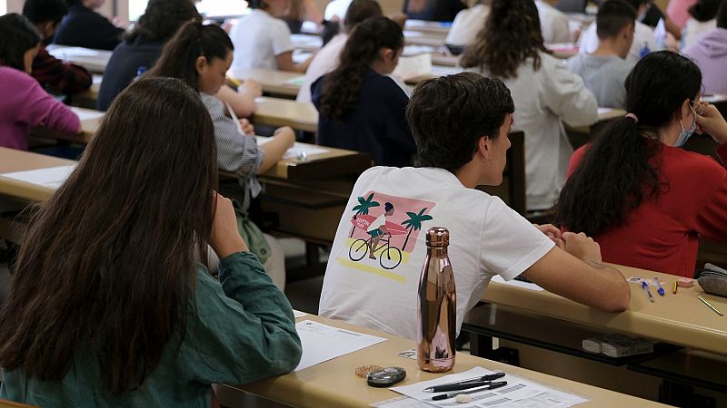 14 Horas - Los detalles de la nueva EBAU: menos exámenes y un ejercicio general de madurez - Escuchar ahora