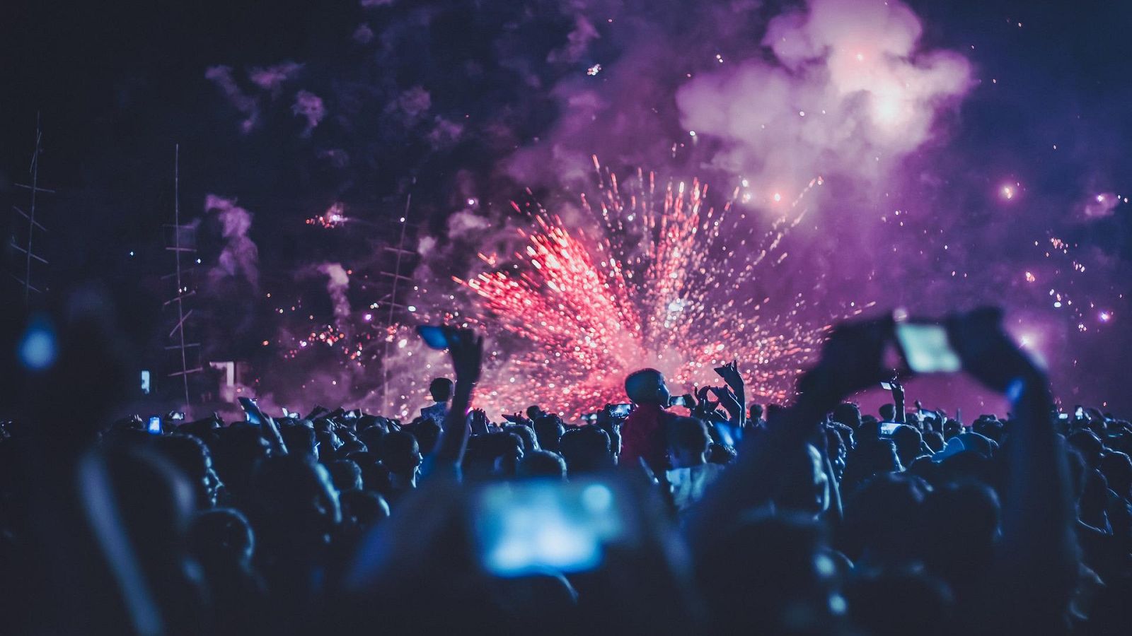 Doble Tick Azul - Seguimos de festivales - Escuchar ahora