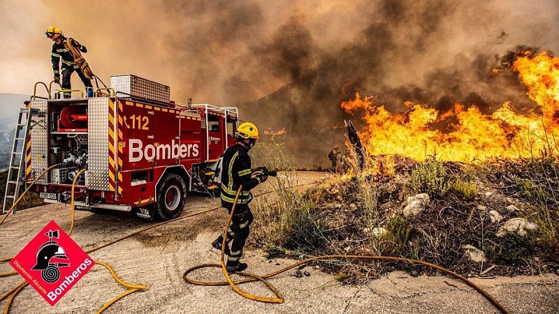 El incendio de la Vall d'Ebo sigue sin control - 15/08/22 - Escuchar ahora