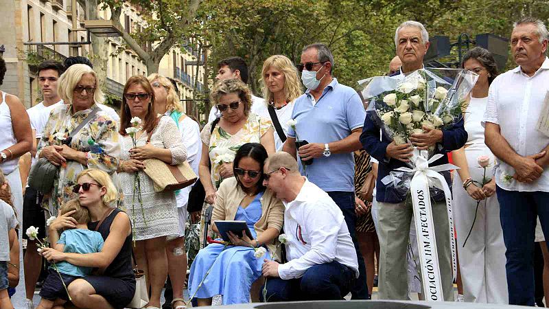 Víctimes dels atemptats del 17A denuncien el "boicot" durant l'acte d'homenatge