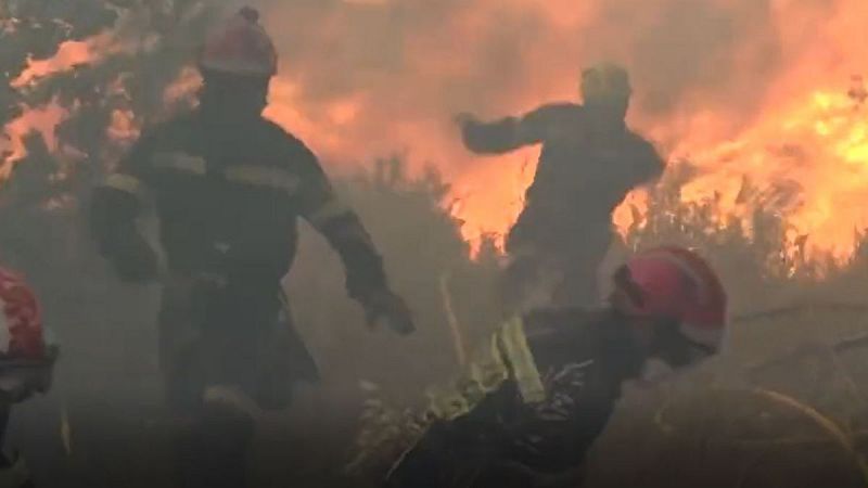 Los bomberos en la lengua de fuego - 23/08/22 - Escuchar ahora