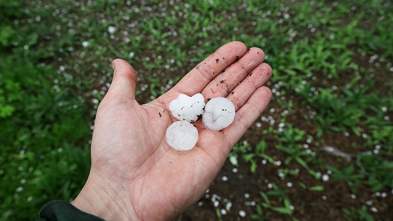 14 Horas - Cómo actuar ante una tormenta con granizo de gran tamaño