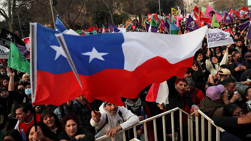 Reportajes 5 continentes - Chile vota su futuro