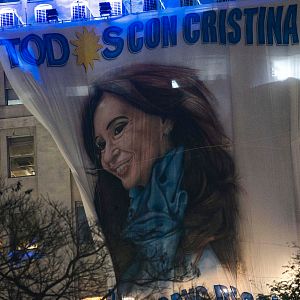 Cinco continentes - Cinco Continentes - CFK, a punto de ser asesinada - Escuchar ahora