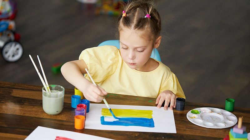 Más cerca - Vuelta al cole en Ucrania: escuelas convertidas en ruinas - Escuchar ahora 