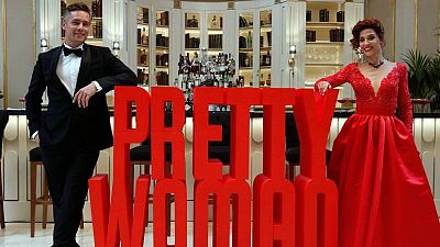 Cristina Llorente i Roger Berruezo protagonitzen l'estrena del musical Pretty Woman