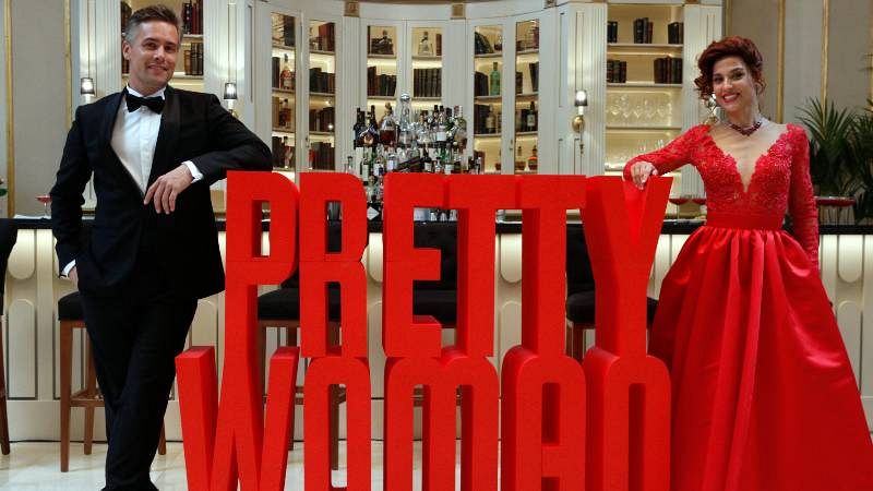 Cristina Llorente i Roger Berruezo protagonitzen l'estrena del musical Pretty Woman