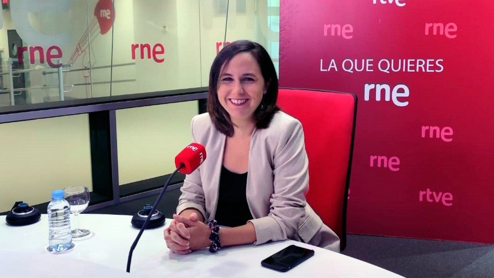 Las Mañanas de RNE - Ione Belarra (UP): "Como país democrático no podemos permitir que la gente pase penurias para pagar la compra"