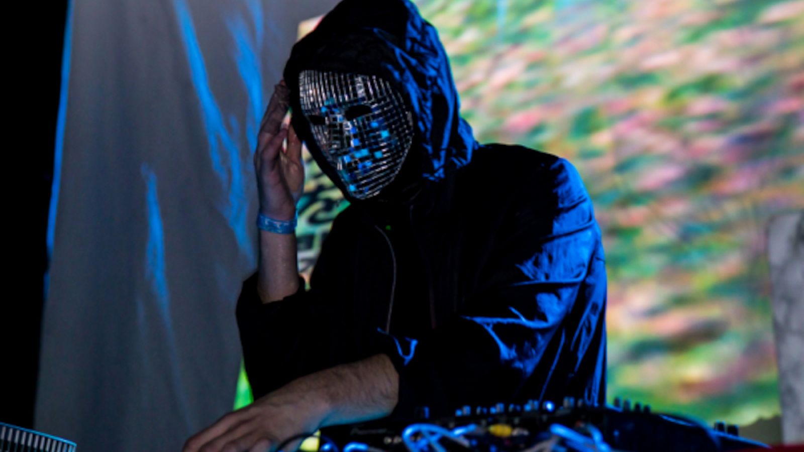 EL CLUB LENTO - Ten�a que pasar: el vaporwave conoci� al trap - 09/09/2022 - Escuchar ahora