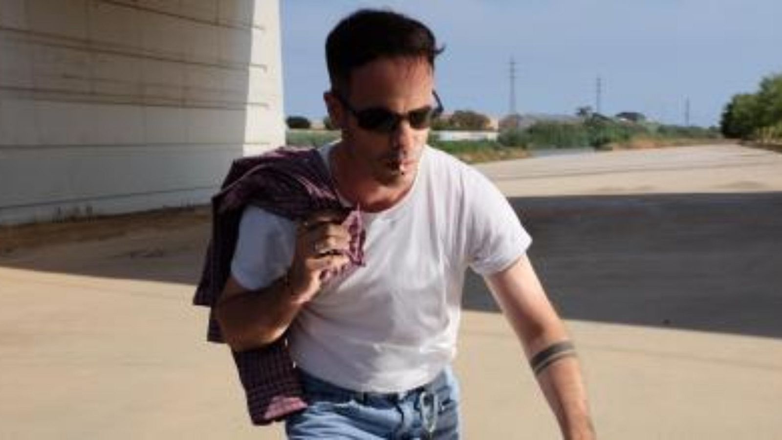 Doble tick azul - Muchas cositas nuevas - 10/09/2022 - Escuchar ahora