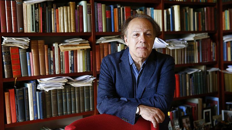 24 horas fin de semana - Muere el escritor Javier Marías: "Sabía traducir el mundo a una palabra propia" - Escuchar ahora
