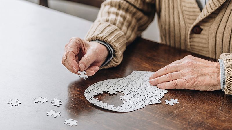 Más cerca - Por un futuro sin Alzheimer - Escuchar ahora 