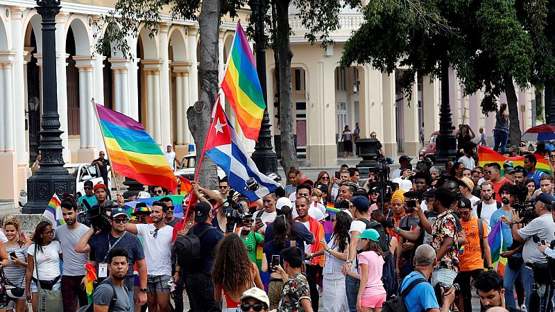 Reportajes 5 continentes - El matrimonio LGTBIQ+ y los derechos de las familias en Cuba - Escuchar ahora
