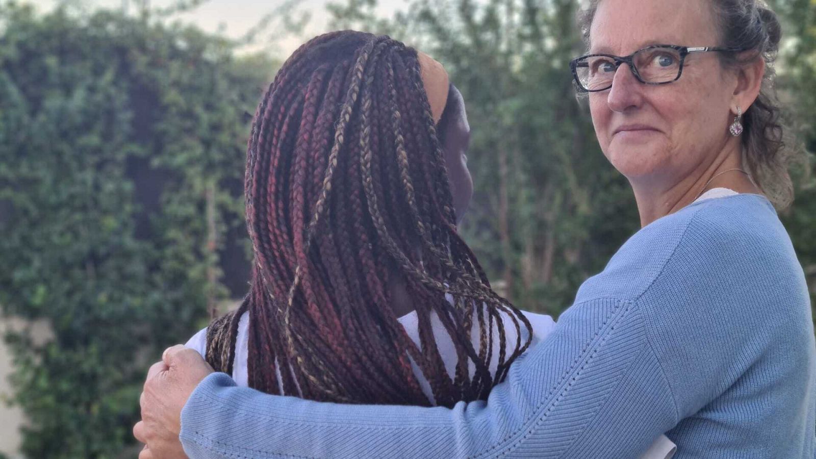 Por tres razones - Madrid busca familias de acogida para 1.400 niños - Escuchar ahora