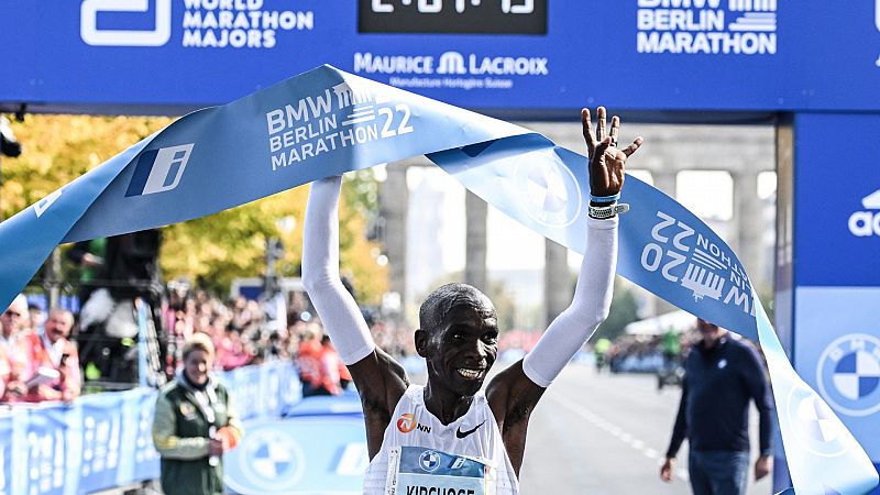 Radiogaceta de los deportes - Jordan Santos: "Eliud Kipchoge es el maratoniano ideal" - Escuchar ahora