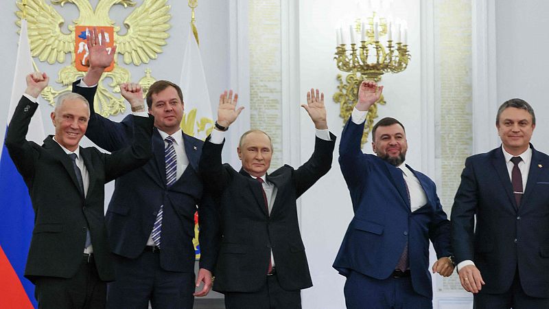 Cinco Continentes - Putin anuncia la anexión de cuatro regiones de Ucrania - Escuchar ahora