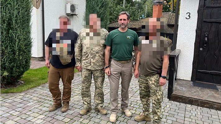 14 horas fin de semana - José Ramón Bauzá encabeza un convoy de ayuda humanitaria a Ucrania: \"Hay soldados que llevan semanas con las botas empapadas\"  - Escuchar ahora