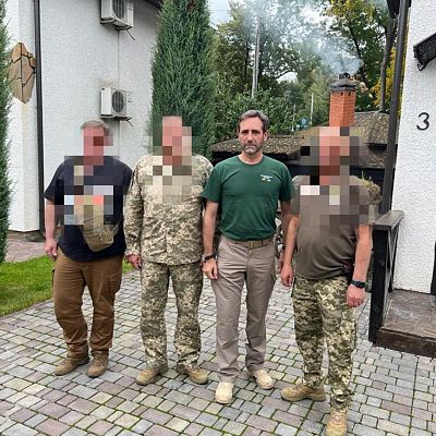 14 horas fin de semana - José Ramón Bauzá encabeza un convoy de ayuda humanitaria a Ucrania: \"Hay soldados que llevan semanas con las botas empapadas\"  - Escuchar ahora