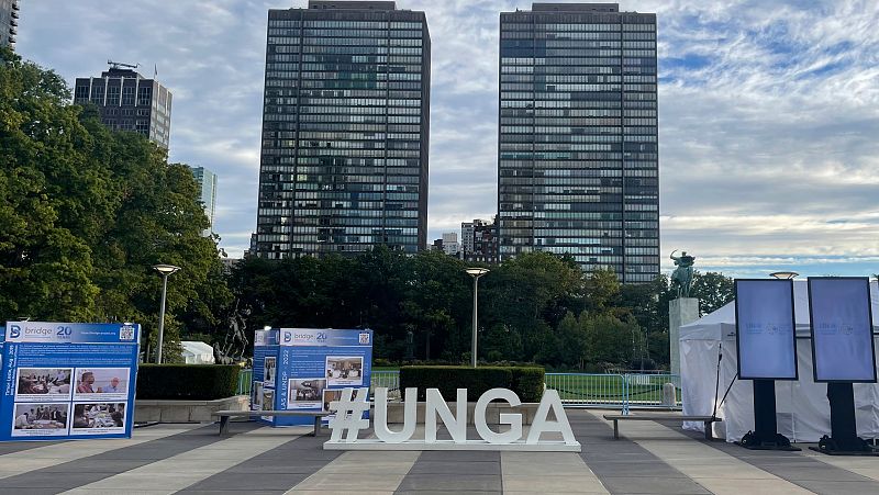 Reportajes 5 continentes - Discursos históricos Asamblea General ONU -Escuchar ahora