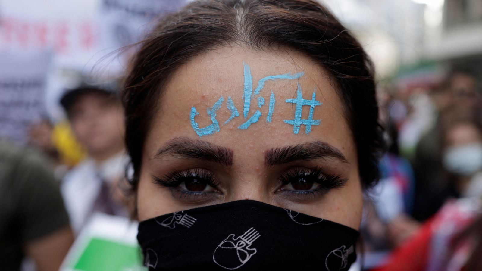 Cinco Continentes - La revuelta de las mujeres iraníes - Escuchar ahora