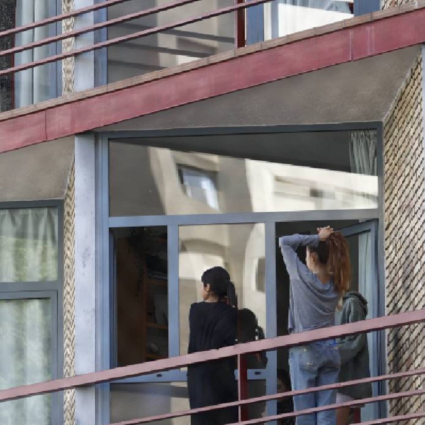 24 horas - Juan Muñoz (CCMMUE): "No creo que sea solo un tema de colegios mayores" - Escuchar ahora