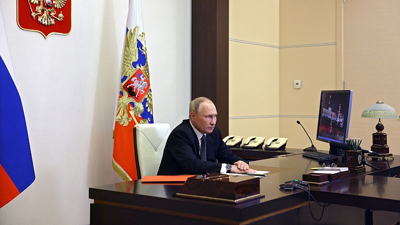 Cinco Continentes - Putin decreta la ley marcial en los territorios anexionados - Escuchar ahora