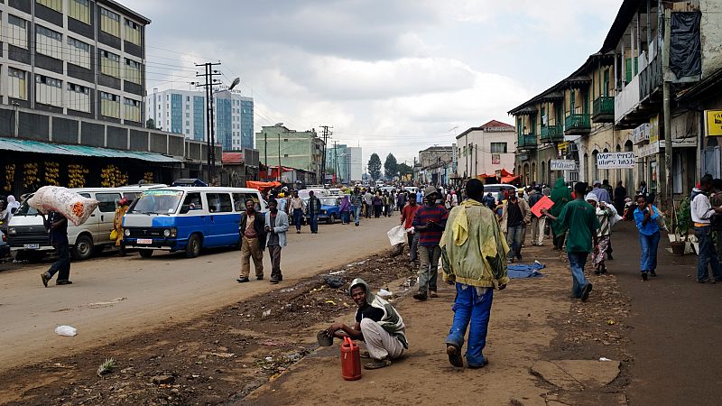 La vuelta al mundo con Miquel Silvestre - Por las calles de Addis Abeba - 20/10/22 - escuchar ahora
