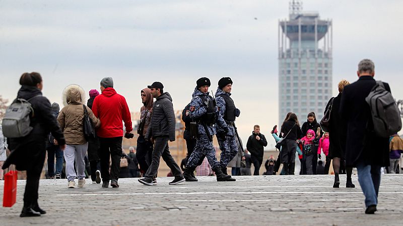 Cinco Continentes - "Sociedad Z: La Rusia de Vladimir Putin" - Escuchar ahora