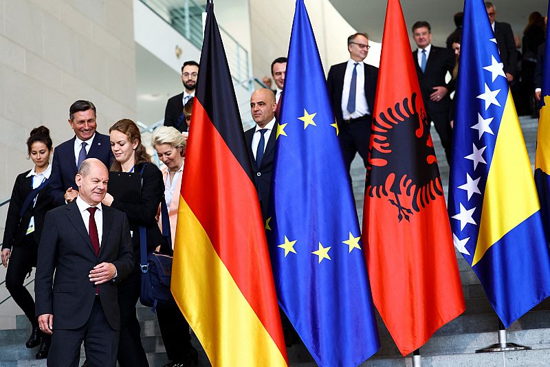 Cinco Continentes - Cumbre UE-Balcanes Occidentales - Escuchar ahora