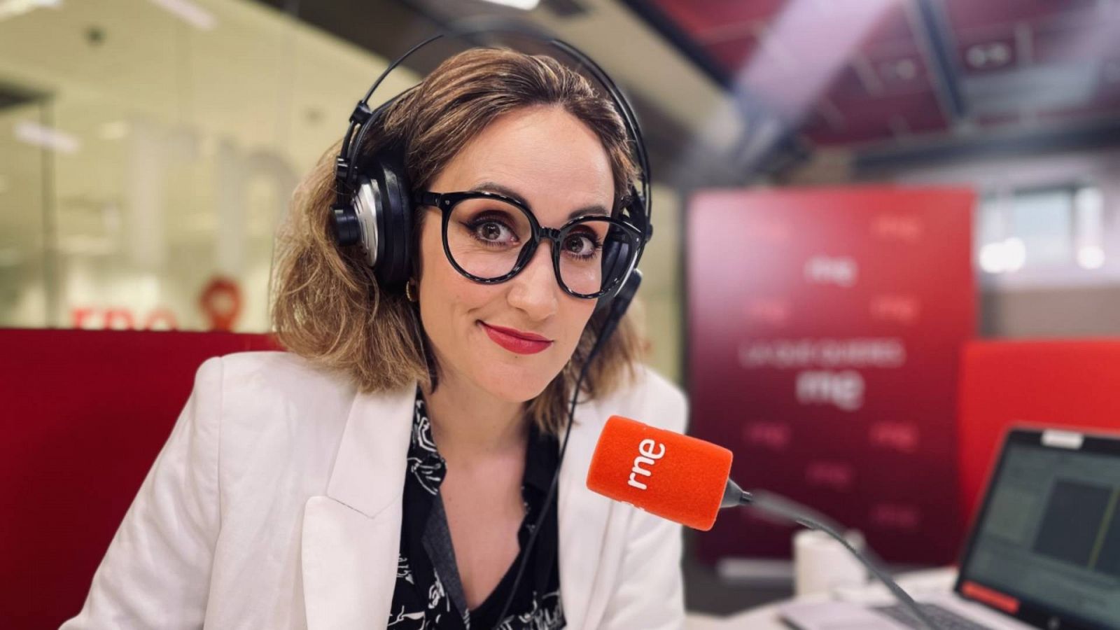 Las tardes de RNE - Ana Morgade: "tengo bromas de hace 4 o 5 años que ya no me representan" - Escuchar ahora