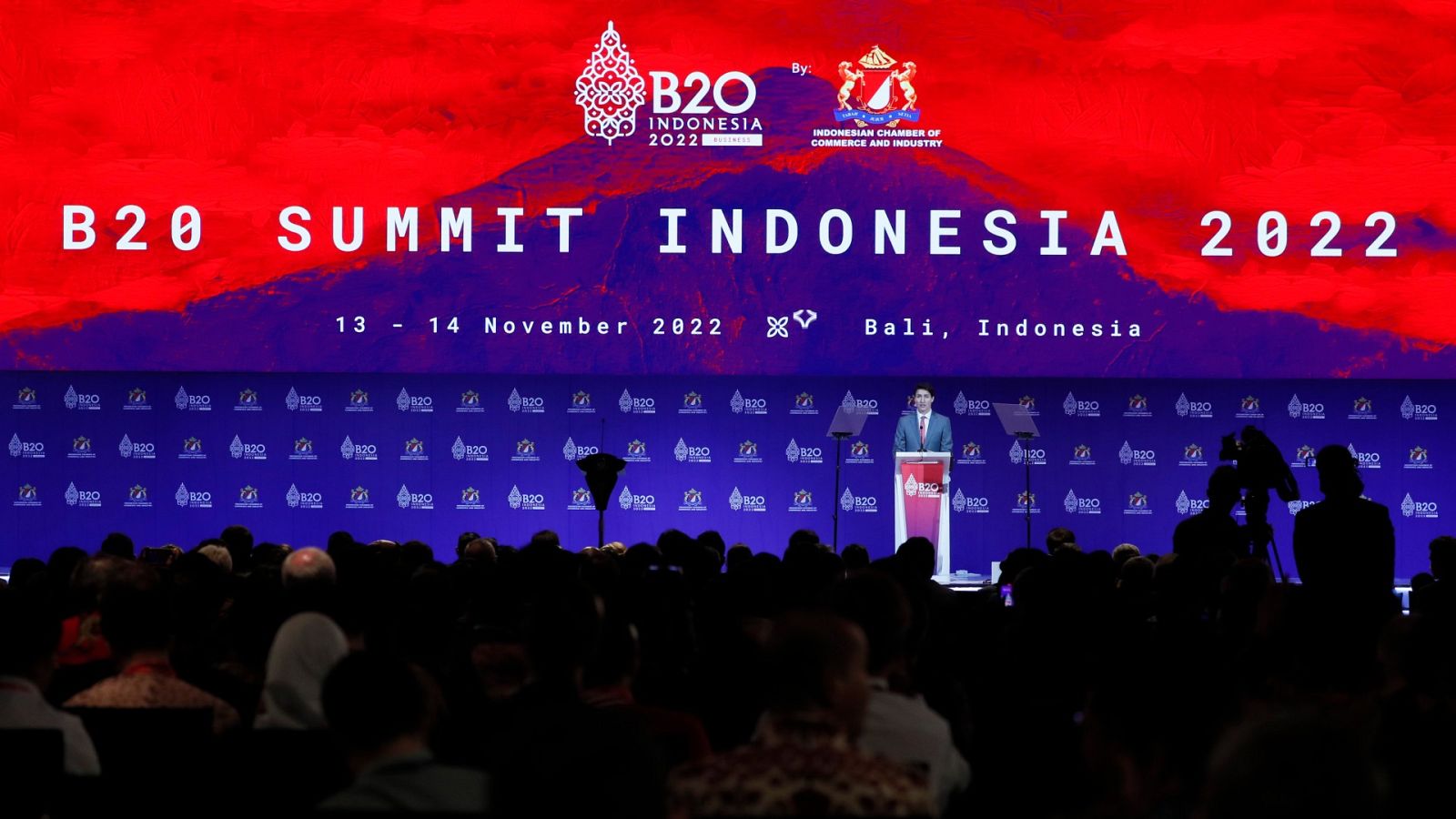 Más cerca - El papel de las grandes empresas mundiales en el G20 - Escuchar ahora