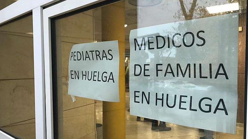 Las Mañanas de RNE con Íñigo Alfonso - Huelga de pediatras y de médicos de Atención Primaria de Madrid: "Como no haya atención primaria, la especializada se abarrota y cae después" - Escuchar ahora