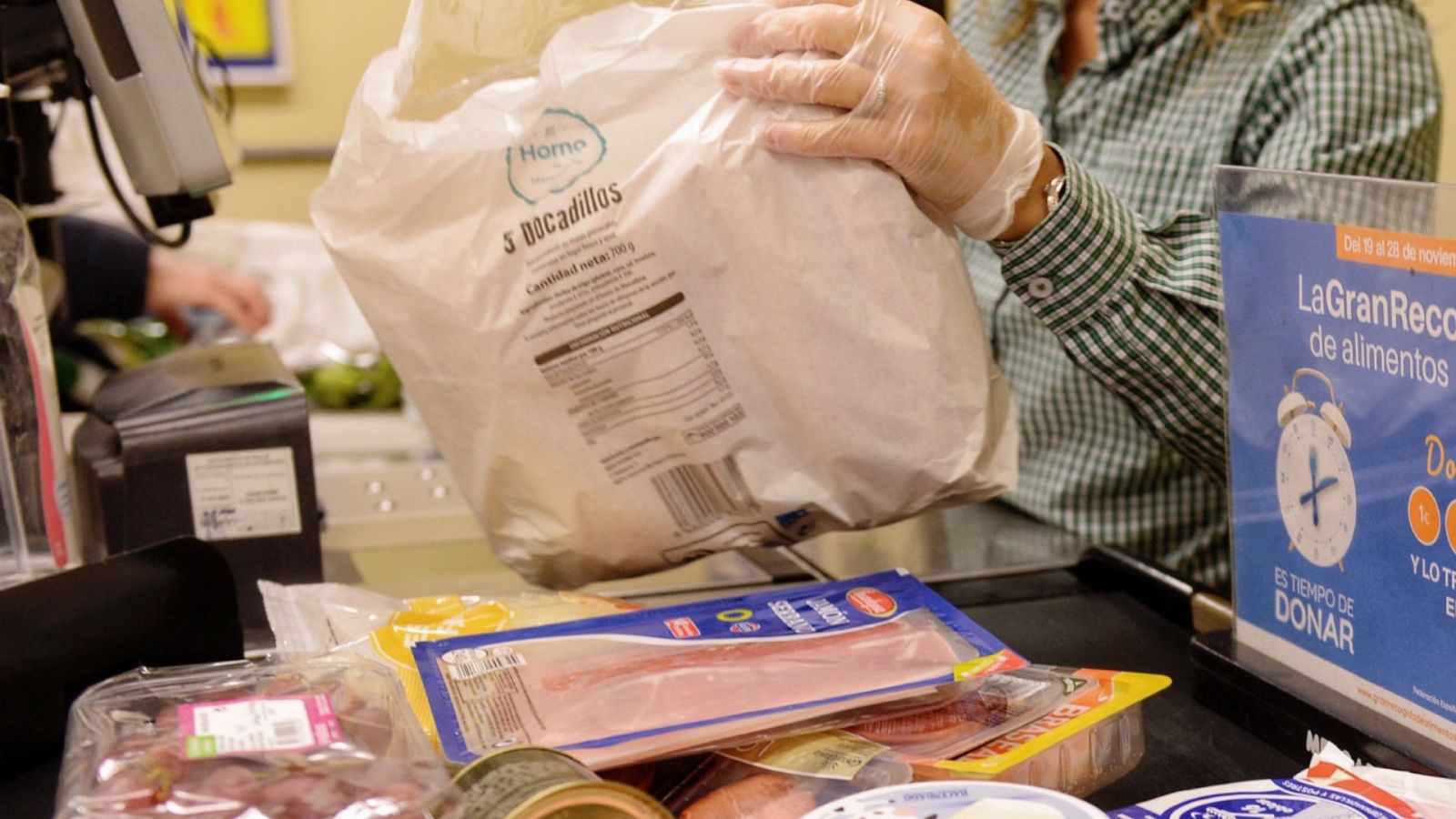 Las Mañanas de RNE con Íñigo Alfonso - Gran Recogida de Alimentos 2022: "Cuantos más voluntarios, más posibilidades de obtener mejores resultados"