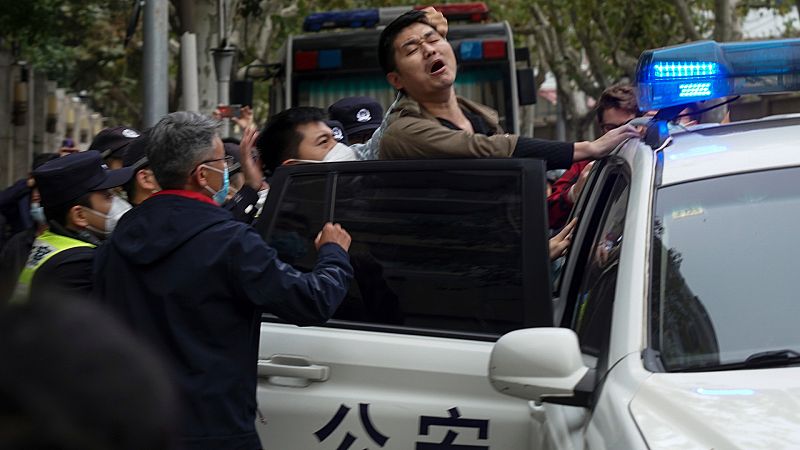 Cinco Continentes - Protestas en China por la política contra el covid - Escuchar ahora