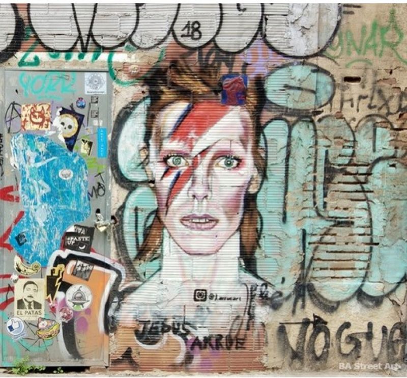 Valencia indulta un graffiti de David Bowie - 29/11/22 - escuchar ahora