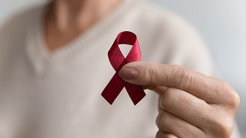 Más cerca - Casi la mitad de los positivos en VIH se diagnostican tarde - Escuchar ahora 