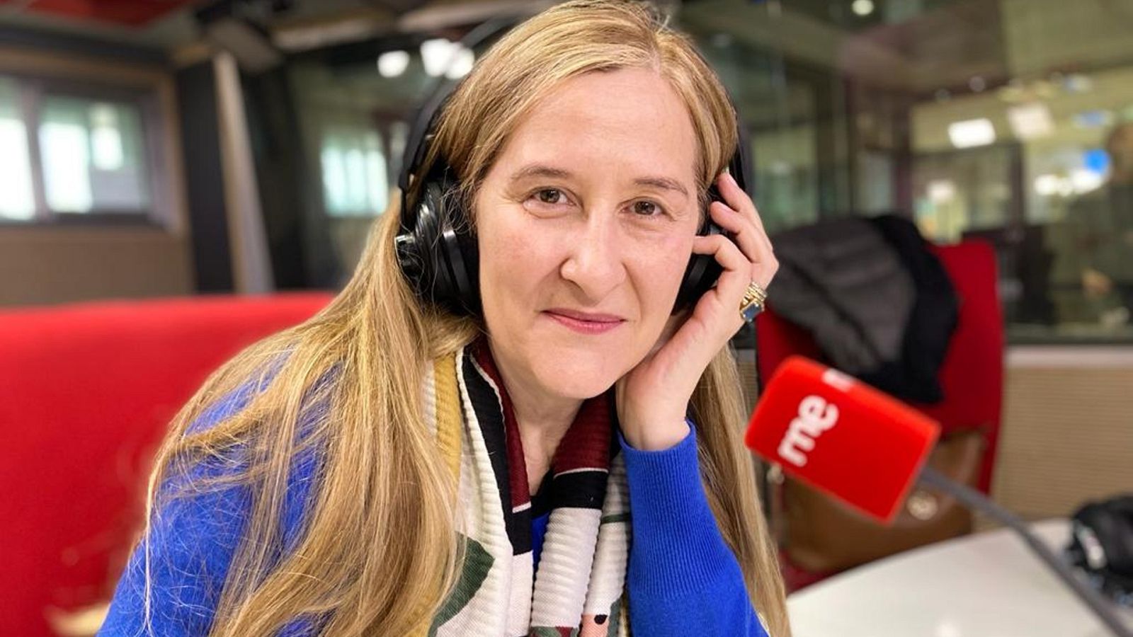 A media mañana - Luz Gabás: 'Lejos de Luisiana' y el esfuerzo en la vida - Escuchar ahora