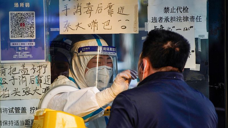 Reportajes 5 continentes - China flexibiliza la pol�tica de cero covid - Escuchar ahora 