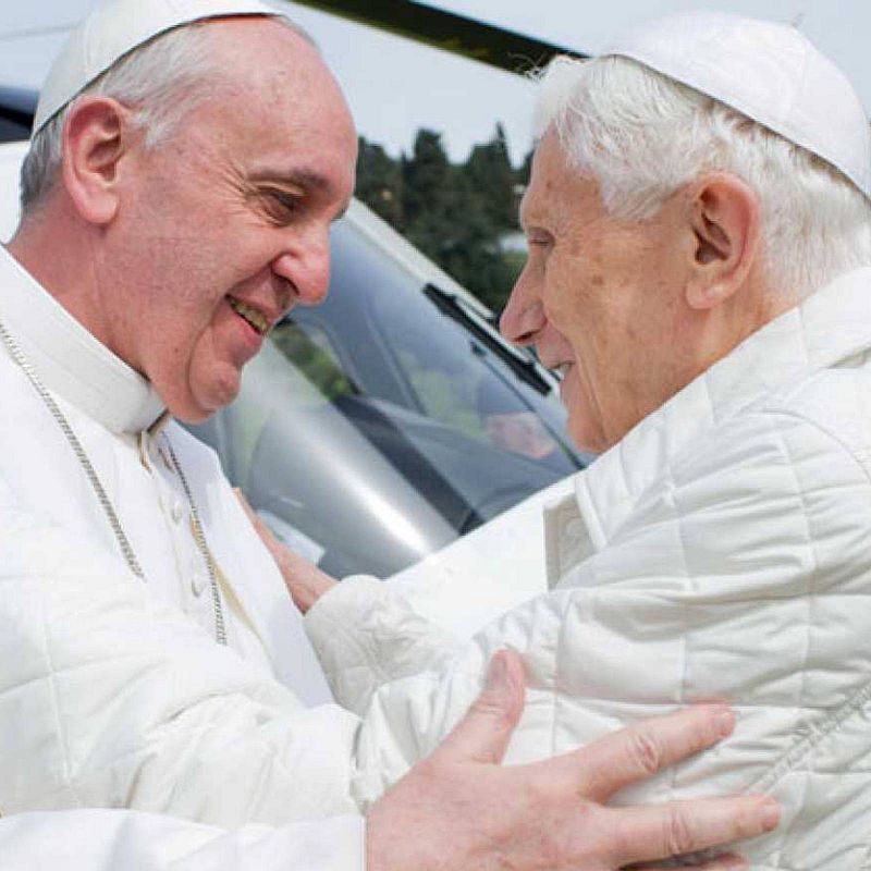 24 horas - "El papado de Benedicto XVI fue explosivo" - Escuchar ahora