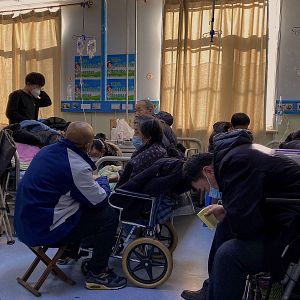 Las mañanas de RNE - Las mañanas de RNE con Íñigo Alfonso - Daniel López Acuña: "La situación en China es muy seria y la reacción de la UE demasiado tibia" - Escuchar ahora