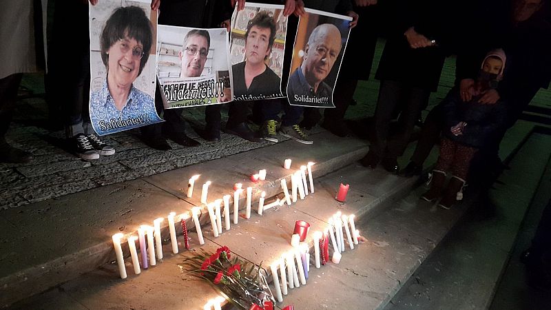 14 horas Fin de semana - Charlie Hebdo mantiene su espíritu 8 años después del atentado - Escuchar ahora