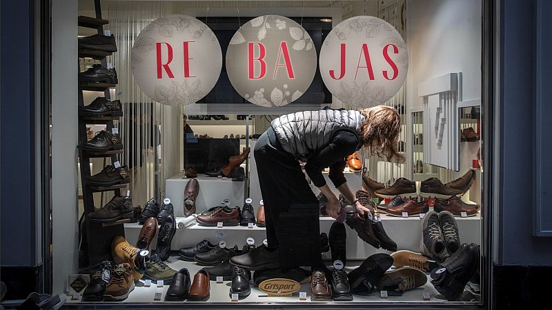 Las Mañanas de RNE - Eduardo Zamacola (ACOTEX): "El incremento de los costes provocan que no podamos hacer rebajas más agresivas" - Escuchar ahora