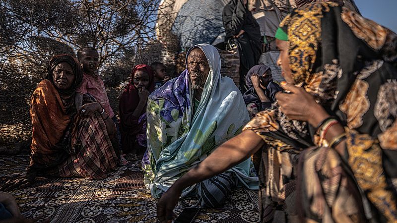 El cambio climático extingue la vida nómada en Somalia