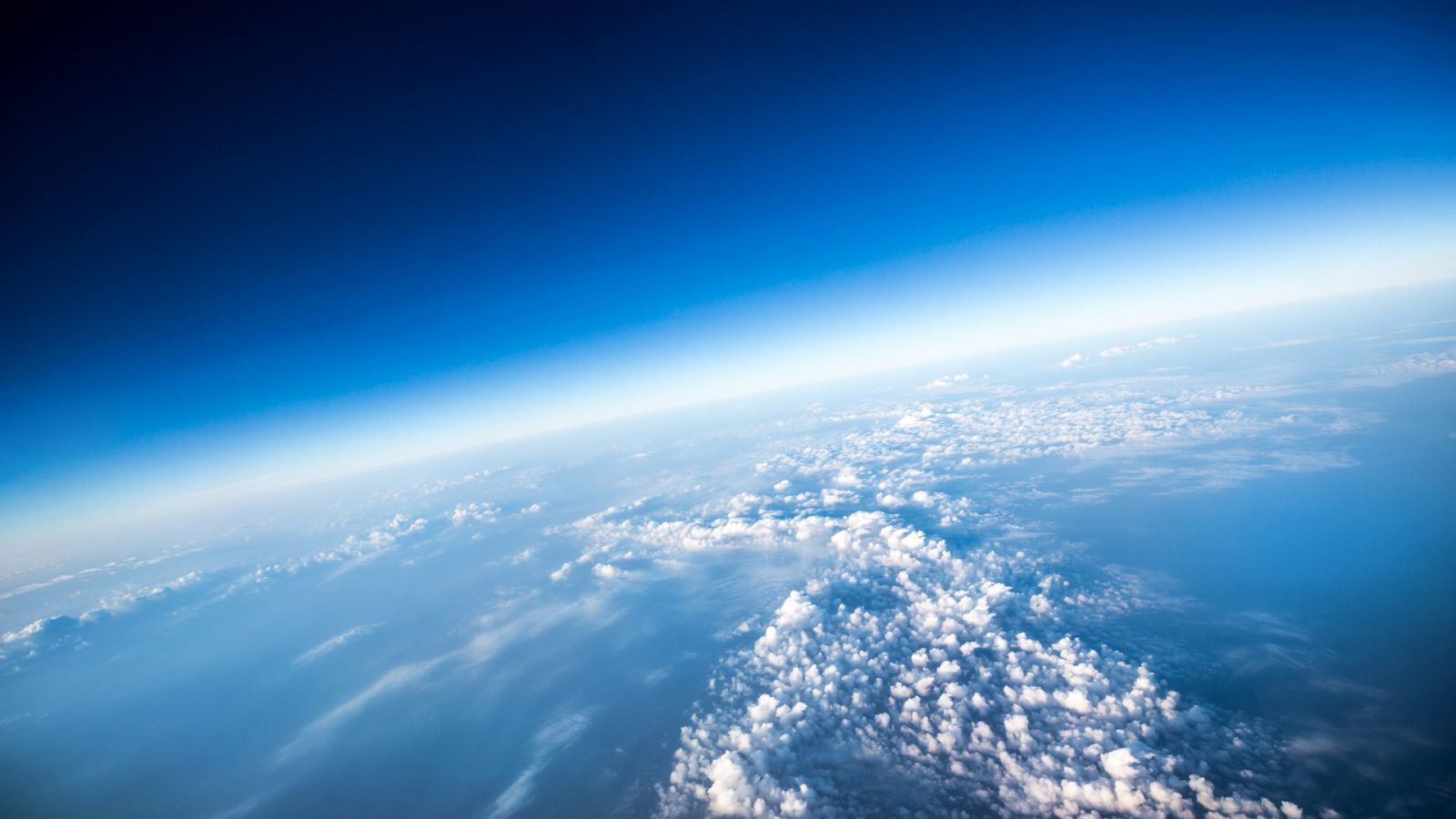 Más cerca - La capa de ozono se recuperará en 40 años - Escuchar ahora 