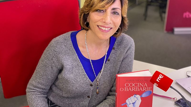 Por tres razones - Maria Nicolau: "Nuestras abuelas cocinaban sin fotos" - Escuchar ahora