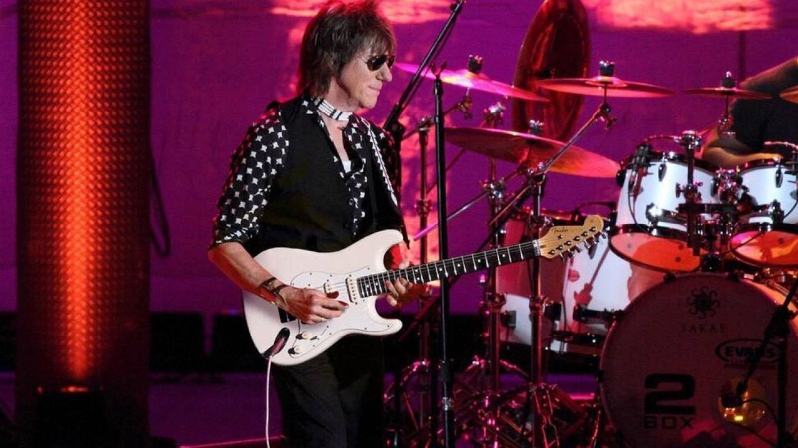 M�sica con subt�tulos - Adi�s, Jeff Beck - 14/01/23 - escuchar ahora