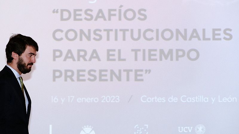 Las Mañanas de RNE - Isabel Serrano, Federación de Planificación Familiar: "La derecha y la extrema derecha consideran a las mujeres malas y tontas" - Escuchar ahora