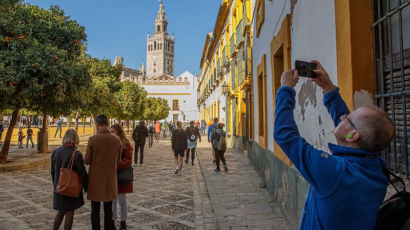 Las Mañanas de RNE con Íñigo Alfonso - Mesa del Turismo de España: "Hemos recuperado la demanda, pero los costes se han incrementado un 25%" - Escuchar ahora