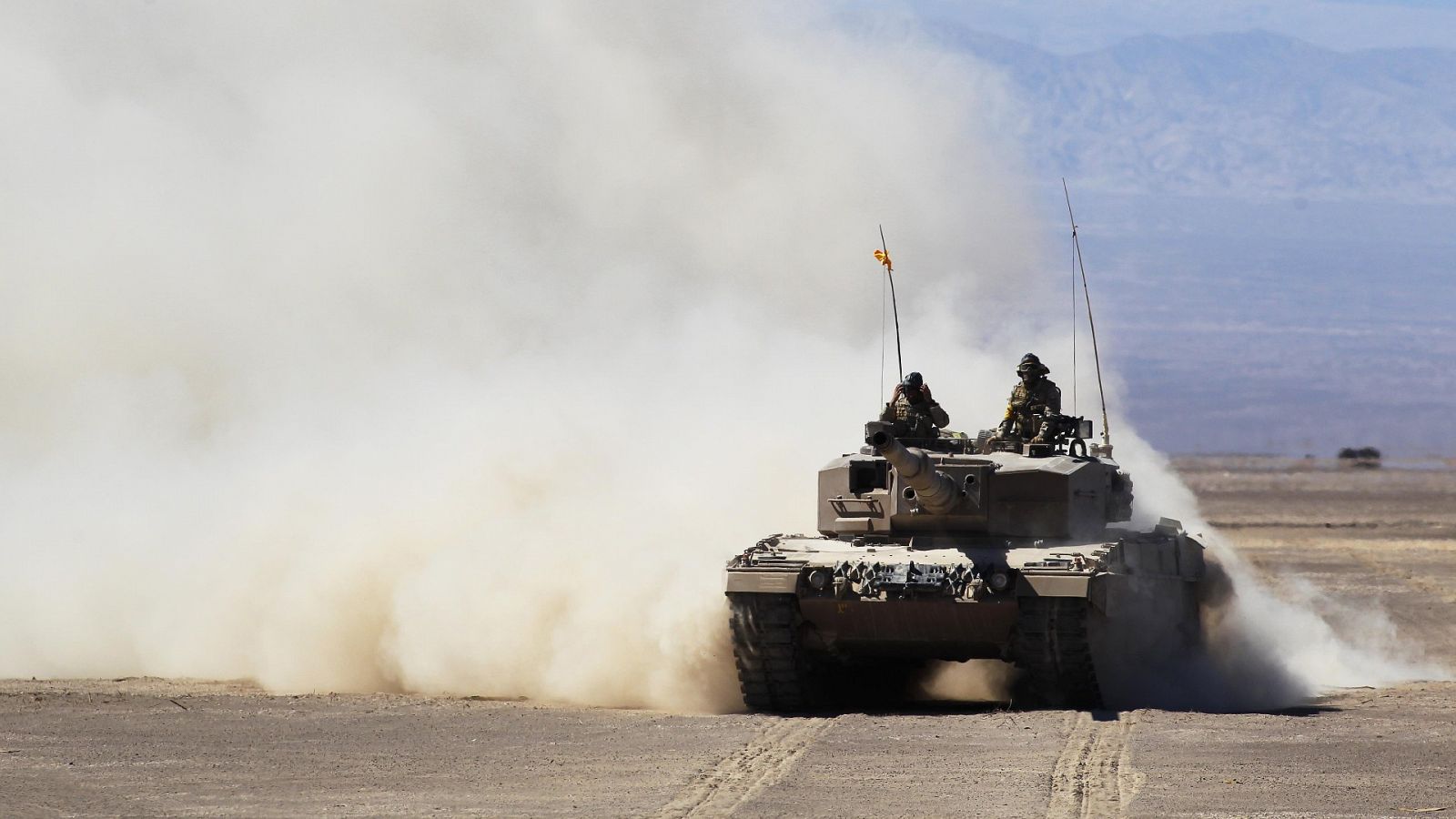 Las Mañanas de RNE con Íñigo Alfonso - Tanques Leopard: "Es una seguridad más para Ucrania, pero no es imprescindible ni es el arma definitiva" - Escuchar ahora