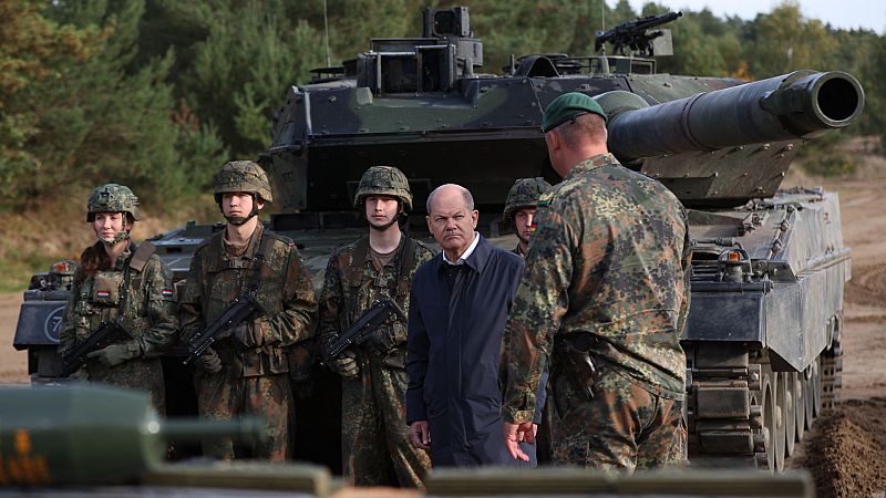 Cinco Continentes - EEUU y Alemania enviarán carros de combate a Ucrania - Escuchar ahora